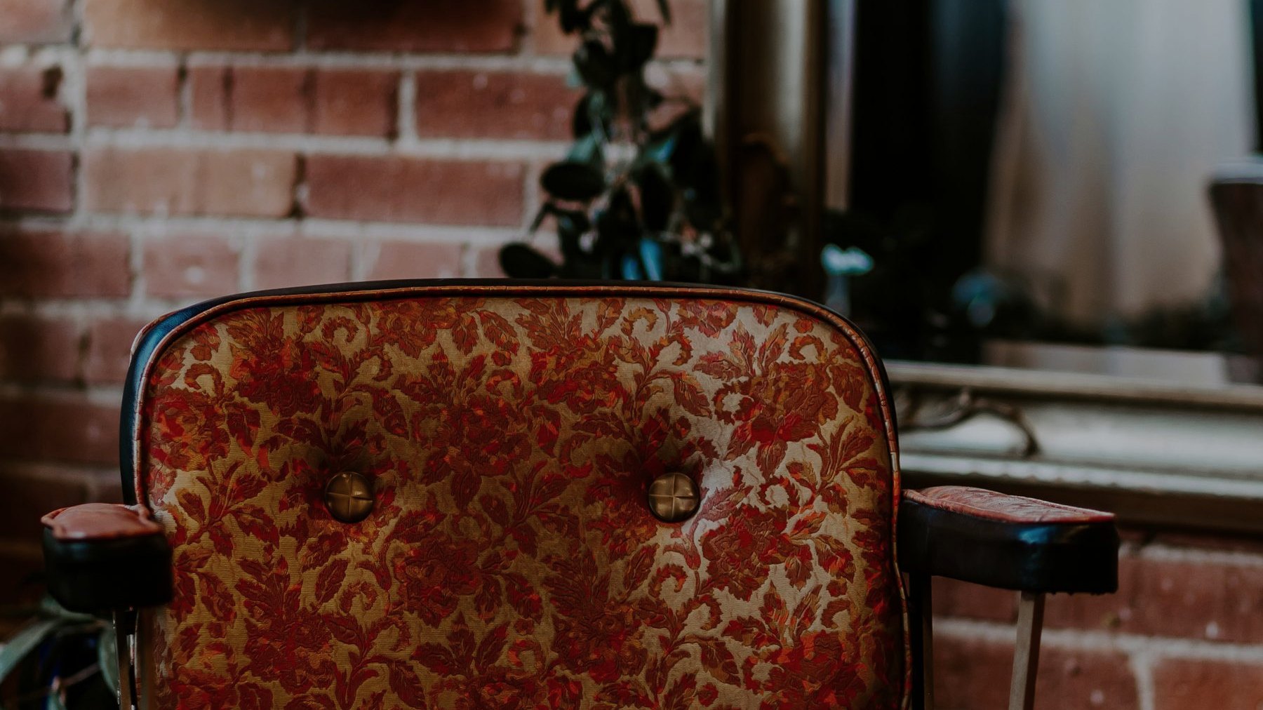 An empty salon chair waiting for the next appointment
